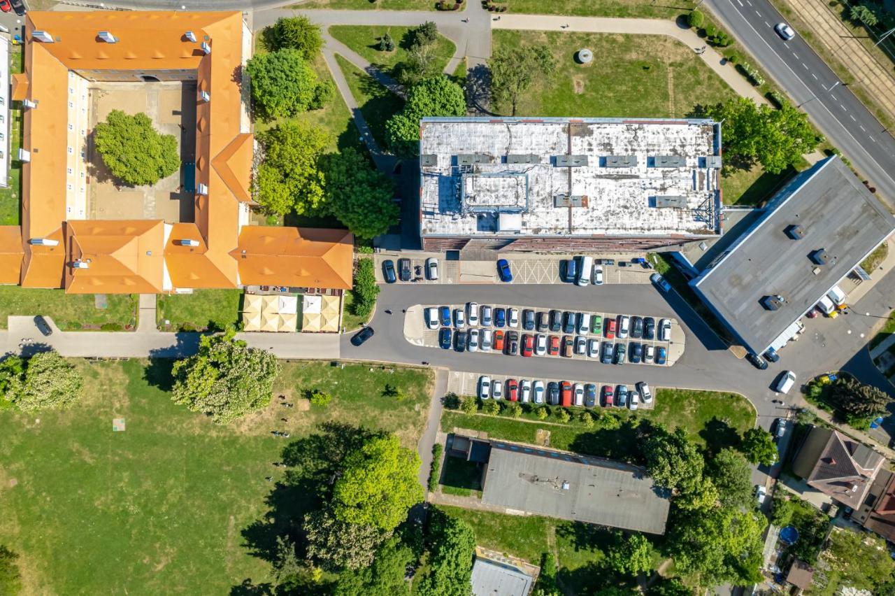 Apartmany A Studia Zamecky Park Litvínov Extérieur photo
